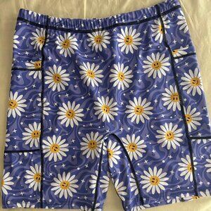Daisy Gypsy Runner 7" shorts, EUC XL